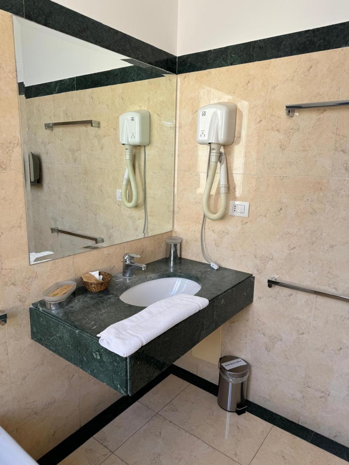 Residence Gli Angioini Srl Napoli Dış mekan fotoğraf